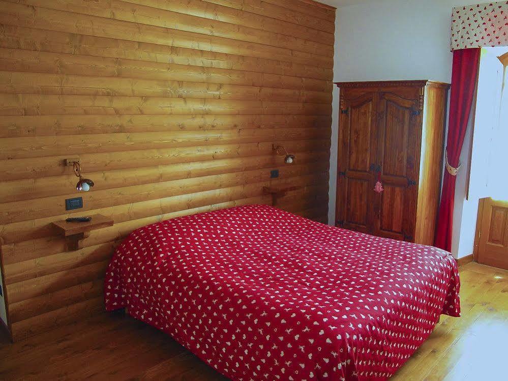 Da Nonna Li Rooms And Breakfast Villetta Barrea Dış mekan fotoğraf