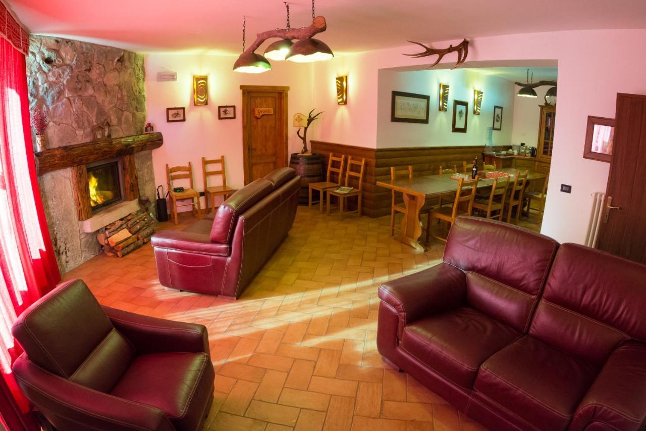 Da Nonna Li Rooms And Breakfast Villetta Barrea Dış mekan fotoğraf